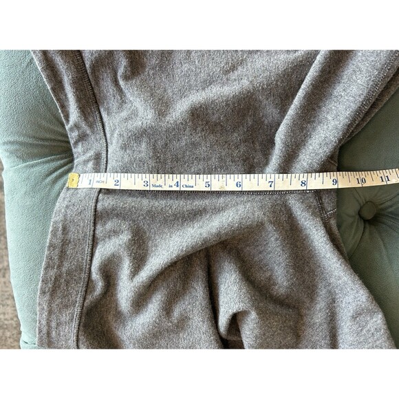 Women's Under Armour Gray Favorite Word Mark Capri Pants gray Small - Picture 9 of 9